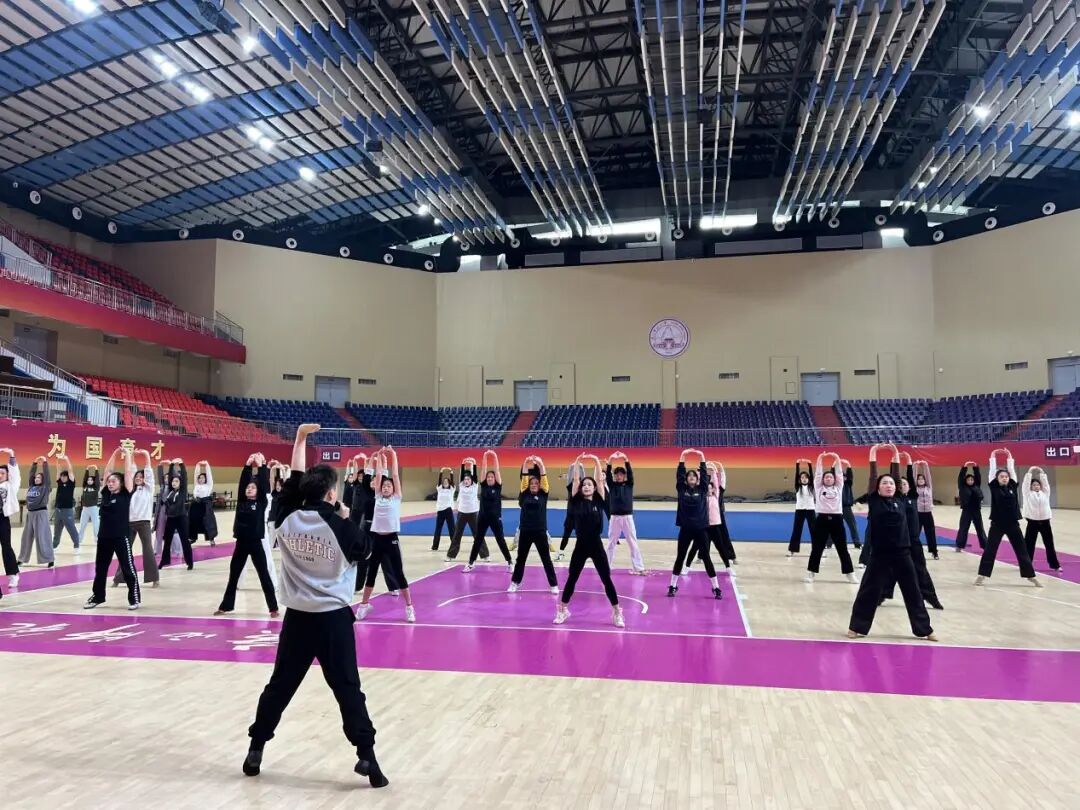 2025—2028周期广西啦啦操教练员培训班(第二期)在桂林市成功举办(图3)